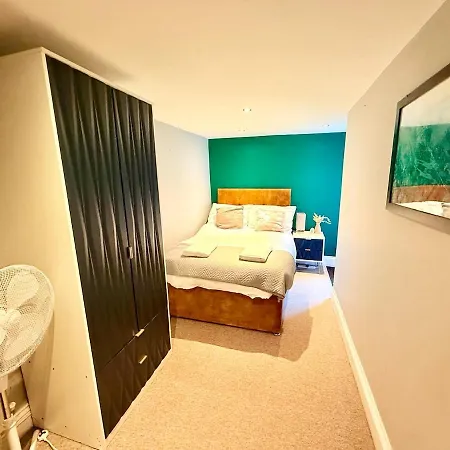 A Perfect Base In The Centre *