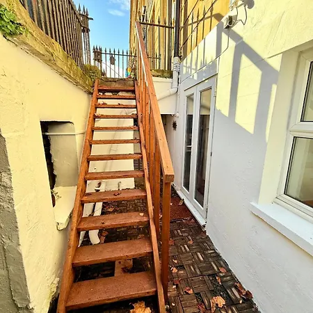 A Perfect Base In The Centre Bristol